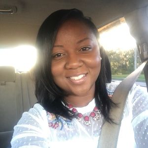 Meet your Posher, Janelle